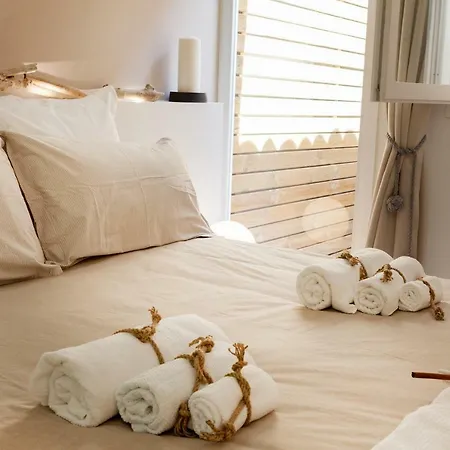 In Ortigia * Syrakus