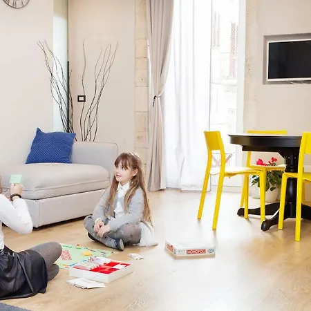 In Ortigia * Syrakus